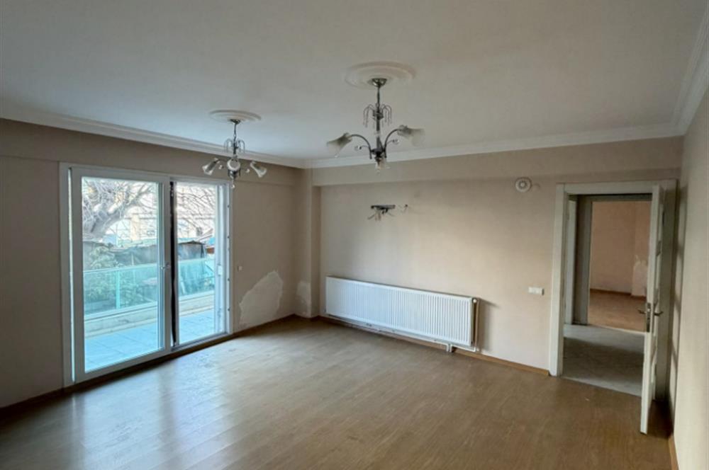 Gaziemir Yesil Mahallesinde Satilik 3+1  Daıre