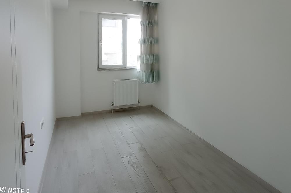Gümüşçeşme Mahallesinde Kiralık Eşyasız  2+1 Daire ( C21 Bal'dan) 
