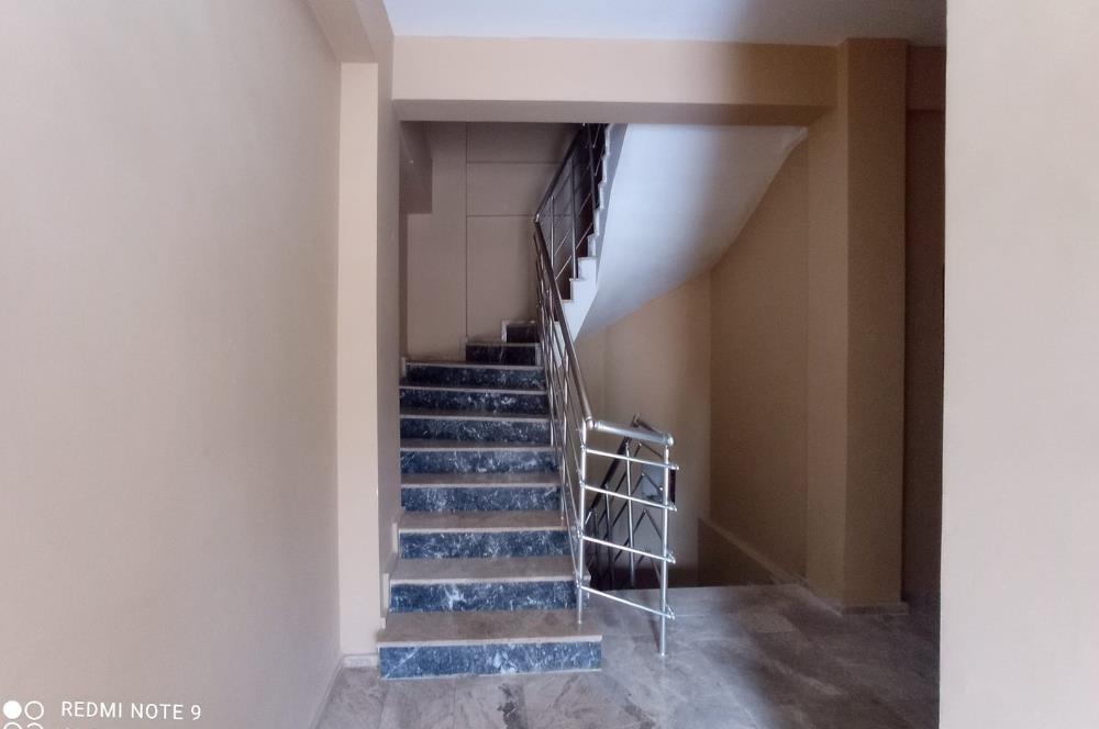Gümüşçeşme Mahallesinde Kiralık Eşyasız  2+1 Daire ( C21 Bal'dan) 