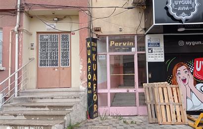 Çarşı Merkezinde 1.Kat 2+1 Satılık Daire- Ofis, Kuaför ve Konuta Uygun.