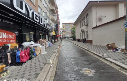 Çarşı Merkezinde 1.Kat 2+1 Satılık Daire- Ofis, Kuaför ve Konuta Uygun.