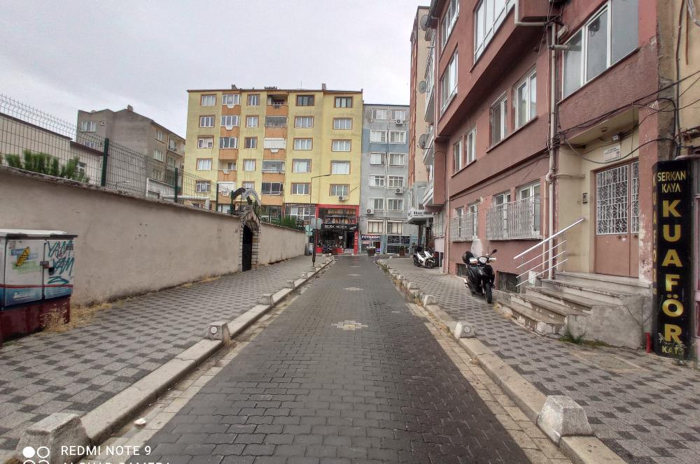 Çarşı Merkezinde 1.Kat 2+1 Satılık Daire- Ofis, Kuaför ve Konuta Uygun.