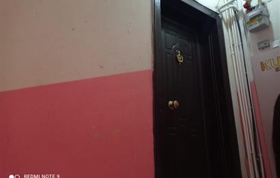 Çarşı Merkezinde 1.Kat 2+1 Satılık Daire- Ofis, Kuaför ve Konuta Uygun.