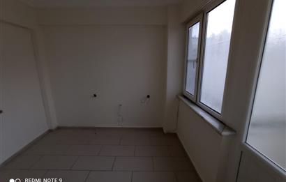 Çarşı Merkezinde 1.Kat 2+1 Satılık Daire- Ofis, Kuaför ve Konuta Uygun.