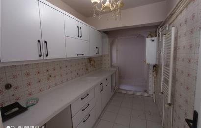 Çarşı Merkezinde 1.Kat 2+1 Satılık Daire- Ofis, Kuaför ve Konuta Uygun.