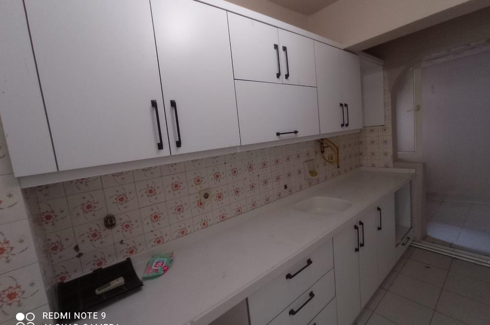 Çarşı Merkezinde 1.Kat 2+1 Satılık Daire- Ofis, Kuaför ve Konuta Uygun.