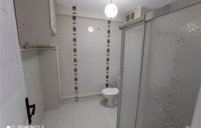Çarşı Merkezinde 1.Kat 2+1 Satılık Daire- Ofis, Kuaför ve Konuta Uygun.