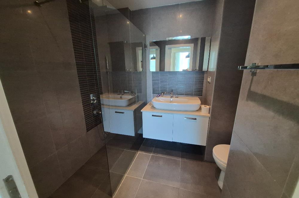 ZEKERİYAKÖY SİTELERDE BATI YURDU KARŞISI EŞYALI KİRALIK DAİRE
