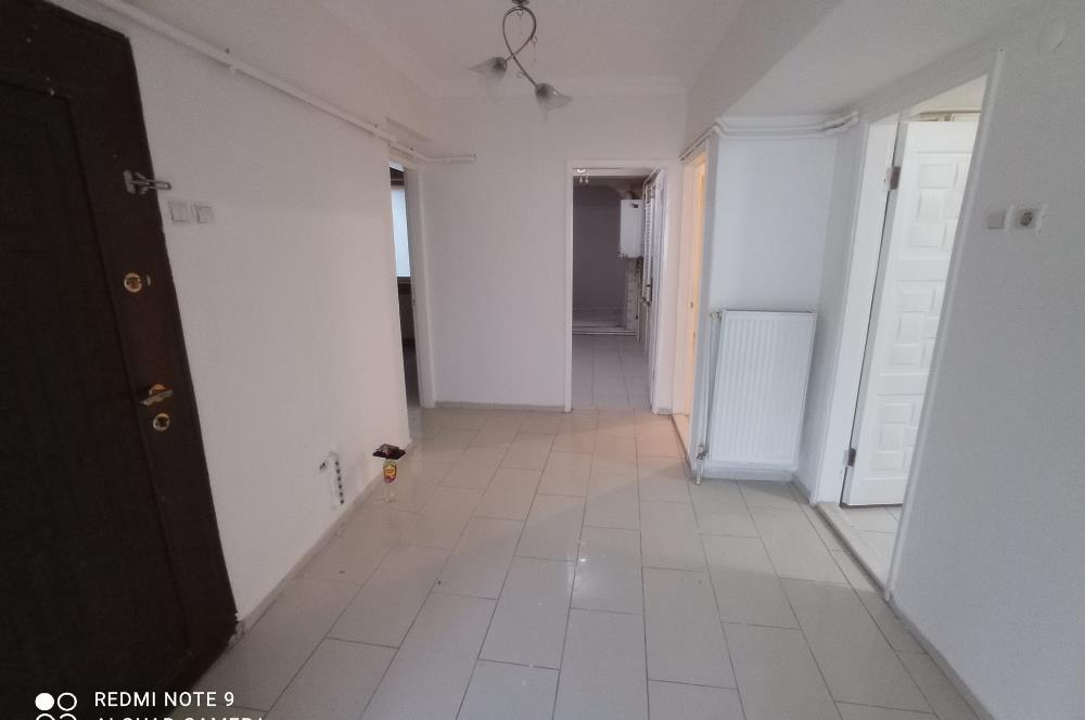 Çarşı Merkezinde 1.Kat 2+1 Satılık Daire- Ofis, Kuaför ve Konuta Uygun.