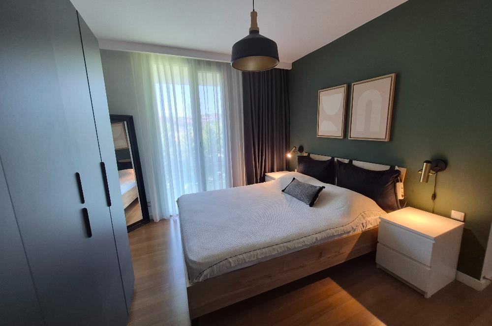 ZEKERİYAKÖY SİTELERDE BATI YURDU KARŞISI EŞYALI KİRALIK DAİRE