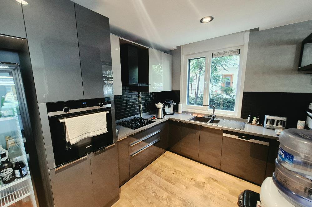 BAĞDAT CADDESİ'NE 4.BİNA GİRİŞ KAT 95 m² NET KİRALIK OFİS