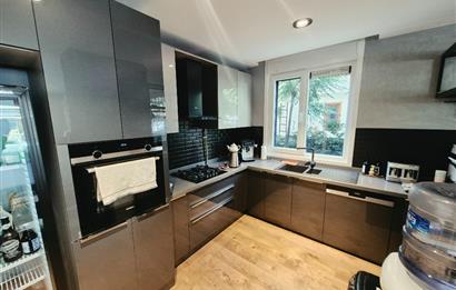BAĞDAT CADDESİ'NE 4.BİNA GİRİŞ KAT 95 m² NET KİRALIK OFİS
