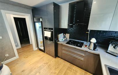 BAĞDAT CADDESİ'NE 4.BİNA GİRİŞ KAT 95 m² NET KİRALIK OFİS