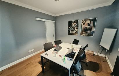 BAĞDAT CADDESİ'NE 4.BİNA GİRİŞ KAT 95 m² NET KİRALIK OFİS