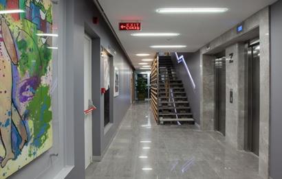 ZEKERİYAKÖY SİTELERDE BATI YURDU KARŞISI EŞYALI KİRALIK DAİRE