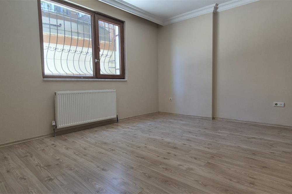YENİ SAHRA GENÇ SİTEDE AÇIK OTOPARKLI 2+1 MASRAFSIZ DAİRE