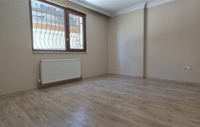 YENİ SAHRA GENÇ SİTEDE AÇIK OTOPARKLI 2+1 MASRAFSIZ DAİRE
