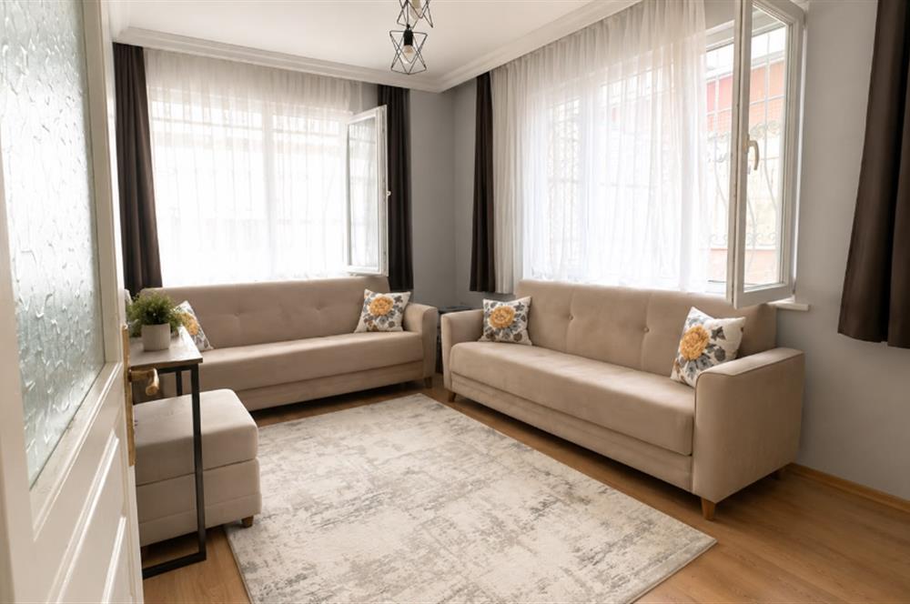 Kağıthane Merkez Ege Sokakta Merkezi Konumda Satılık 1+1