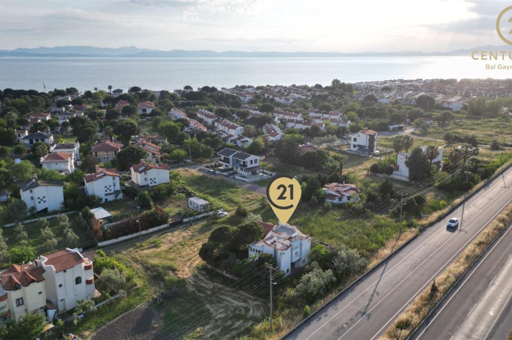 C21 Bal'dan Balıkesir Ayvalık Altınova’da Satılık Arsa