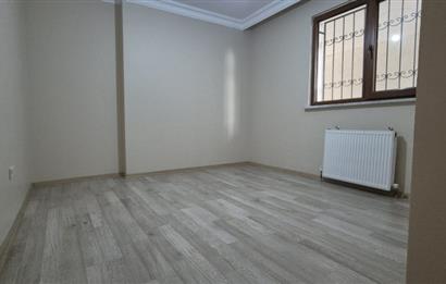 YENİ SAHRA GENÇ SİTEDE AÇIK OTOPARKLI 2+1 MASRAFSIZ DAİRE
