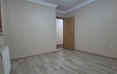 YENİ SAHRA GENÇ SİTEDE AÇIK OTOPARKLI 2+1 MASRAFSIZ DAİRE