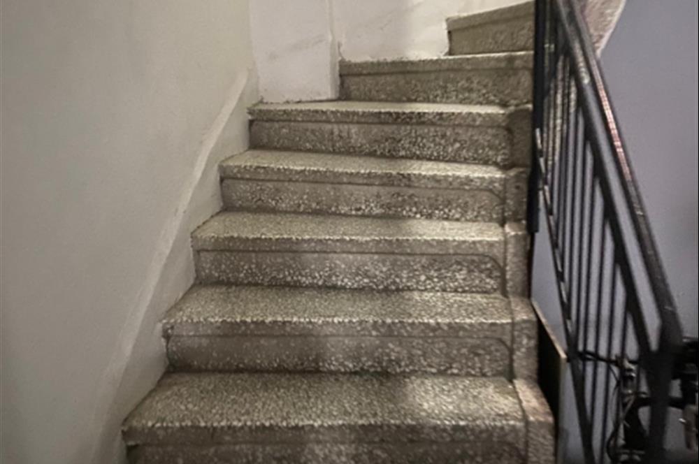 C21 Bal'dan Atatürk Mahallesinde Satılık 2+1 Daire