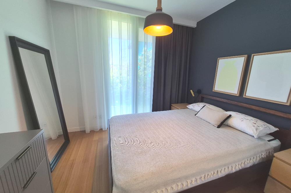 ZEKERİYAKÖY SİTELERDE BATI YURDU KARŞISI EŞYALI KİRALIK DAİRE