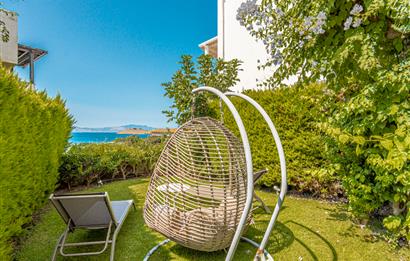 Bodrum Bitez Sarnıç Sitesi Plajlı 3+1 Satılık Bahçe Katı Daire