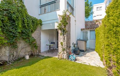 Bodrum Bitez Sarnıç Sitesi Plajlı 3+1 Satılık Bahçe Katı Daire