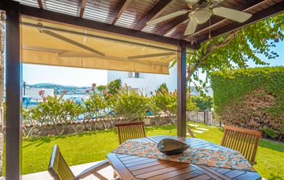 Bodrum Bitez Sarnıç Sitesi Plajlı 3+1 Satılık Bahçe Katı Daire