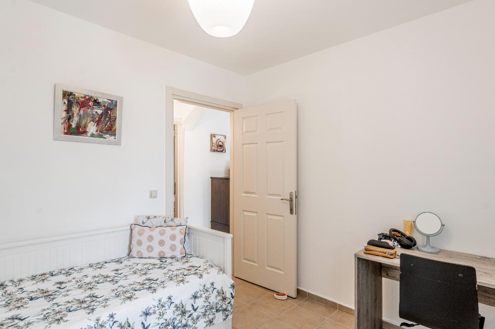 Bodrum Bitez Sarnıç Sitesi Plajlı 3+1 Satılık Bahçe Katı Daire