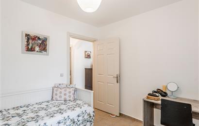 Bodrum Bitez Sarnıç Sitesi Plajlı 3+1 Satılık Bahçe Katı Daire