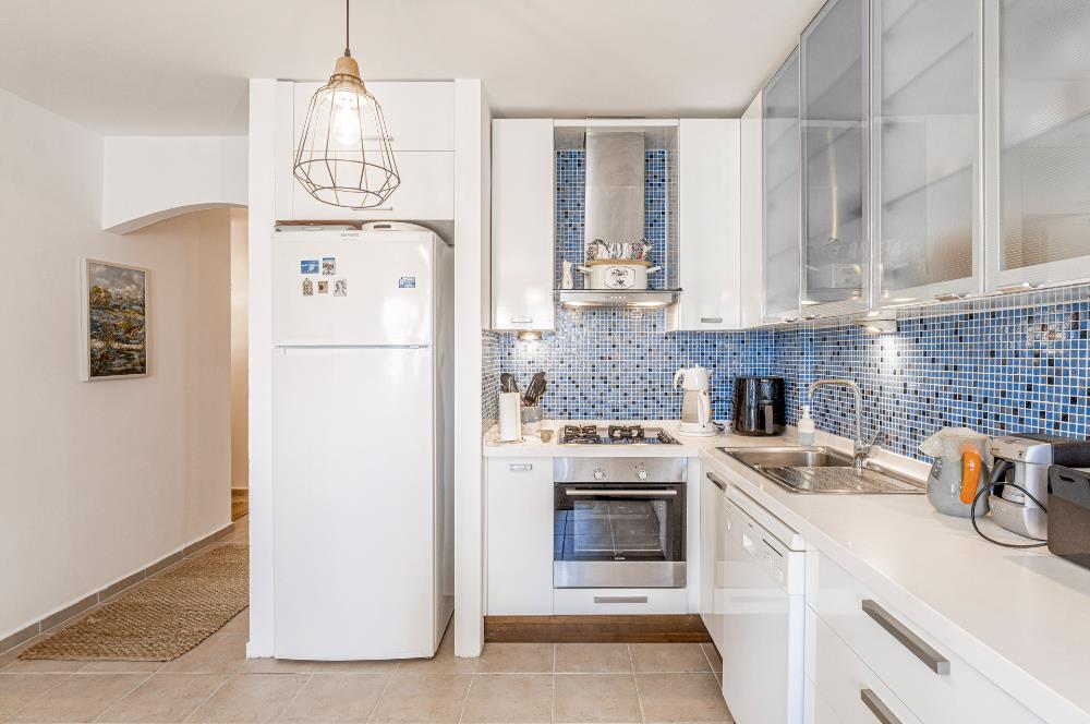 Bodrum Bitez Sarnıç Sitesi Plajlı 3+1 Satılık Bahçe Katı Daire