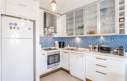Bodrum Bitez Sarnıç Sitesi Plajlı 3+1 Satılık Bahçe Katı Daire