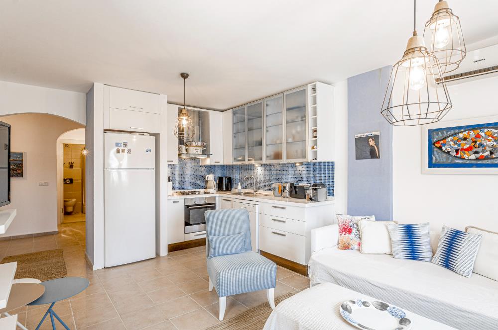 Bodrum Bitez Sarnıç Sitesi Plajlı 3+1 Satılık Bahçe Katı Daire