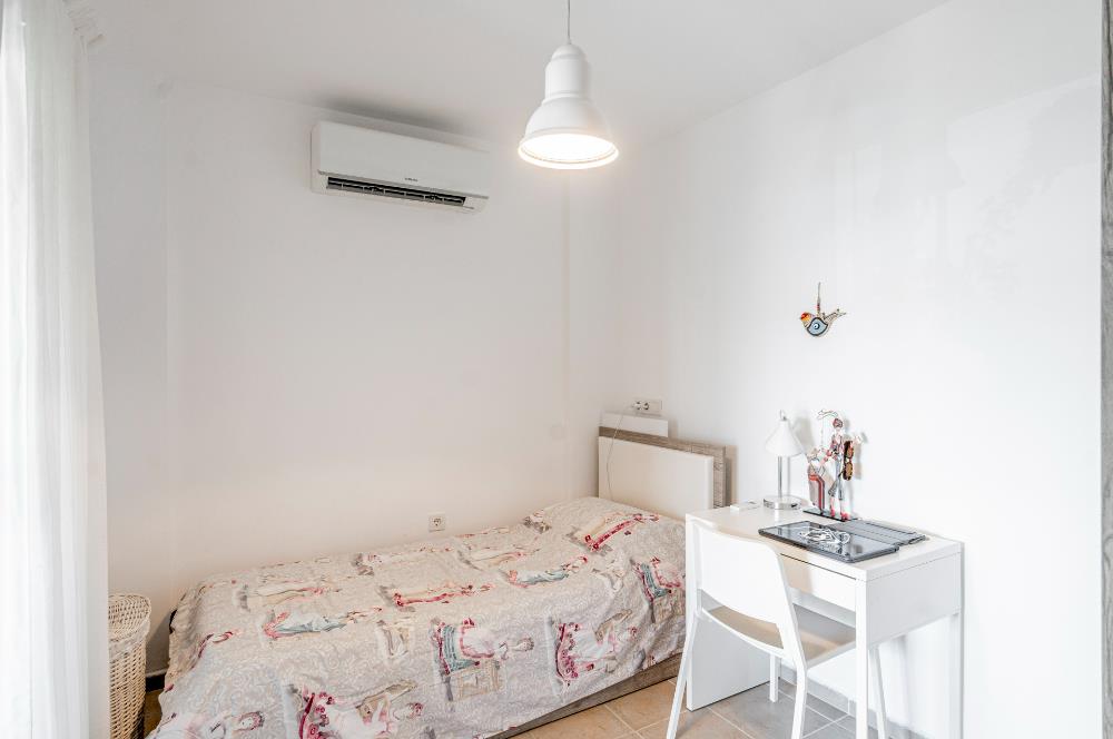 Bodrum Bitez Sarnıç Sitesi Plajlı 3+1 Satılık Bahçe Katı Daire
