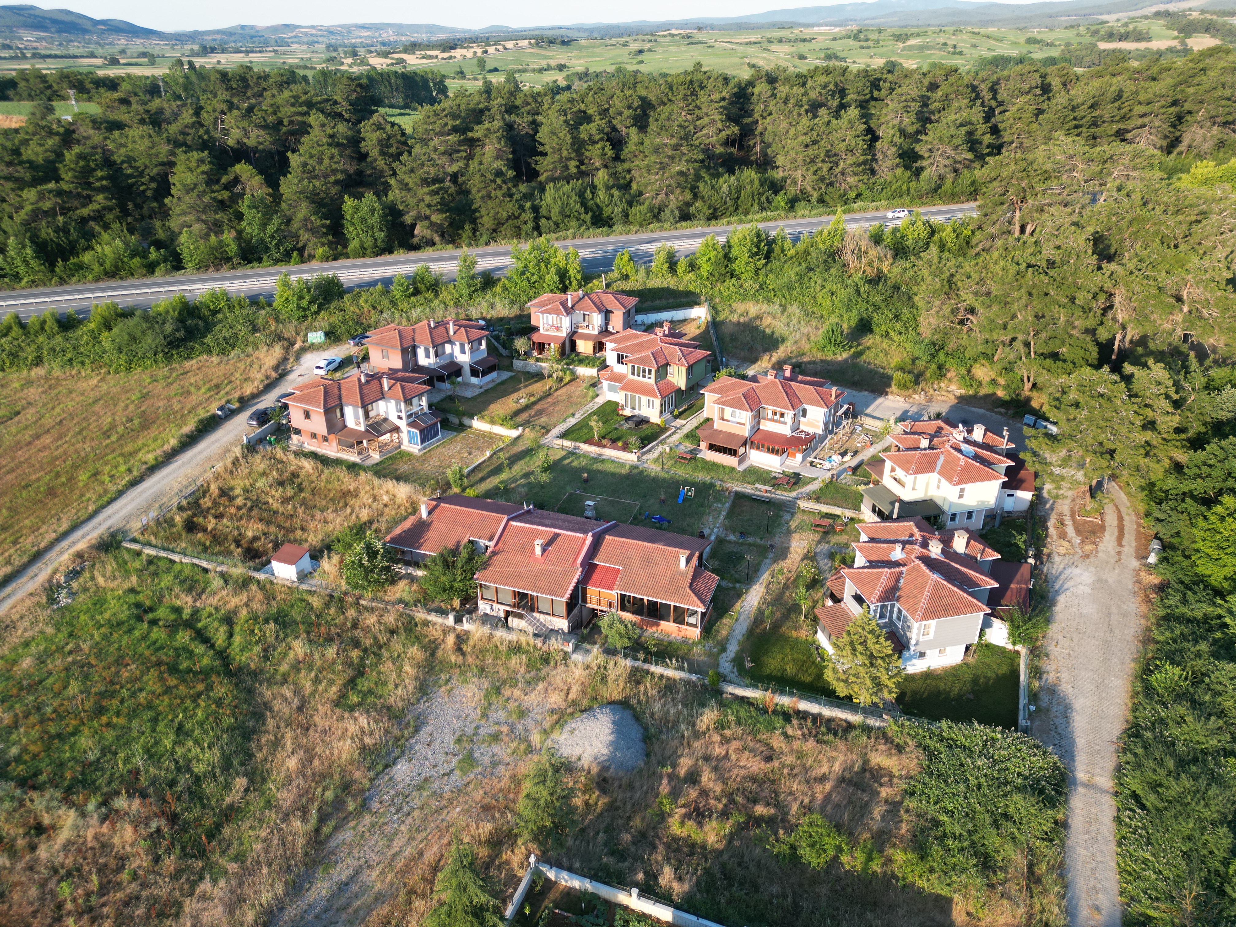 C21 DOĞAN'DAN KORUDAĞ SİTESİ'NDE SATILIK VİLLA