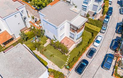 Bodrum Bitez Sarnıç Sitesi Plajlı 3+1 Satılık Bahçe Katı Daire