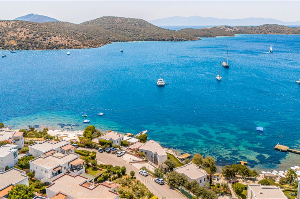 Bodrum Bitez Sarnıç Sitesi Plajlı 3+1 Satılık Bahçe Katı Daire