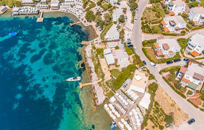 Bodrum Bitez Sarnıç Sitesi Plajlı 3+1 Satılık Bahçe Katı Daire
