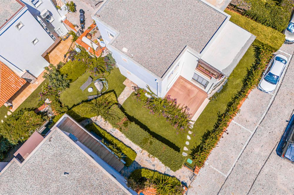 Bodrum Bitez Sarnıç Sitesi Plajlı 3+1 Satılık Bahçe Katı Daire