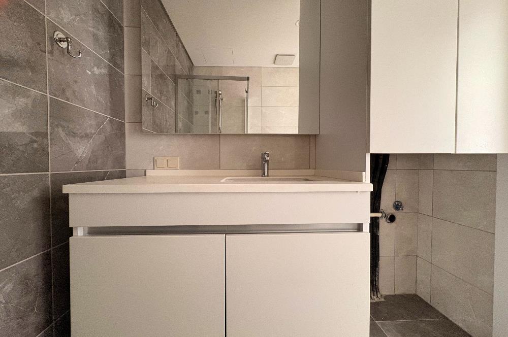C21 ROOF TORKAM YÜKSEK KAT ÖNÜ AÇIK BOŞ 1+1 SATILIK