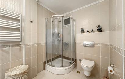 Bodrum Bitez Sarnıç Sitesi Plajlı 3+1 Satılık Bahçe Katı Daire