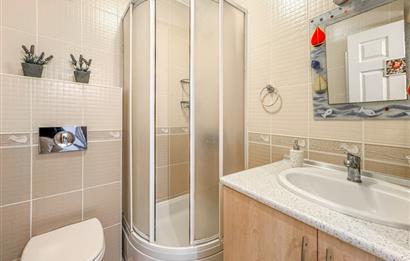 Bodrum Bitez Sarnıç Sitesi Plajlı 3+1 Satılık Bahçe Katı Daire