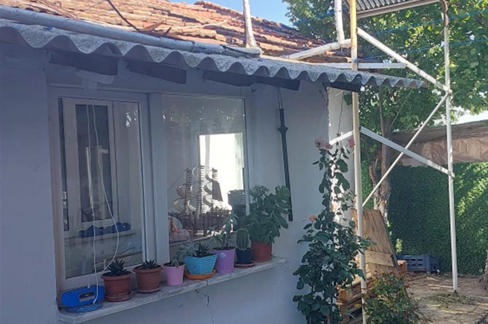 C21 LOCA'DAN HASAN BASRİ ÇANTAY'DA SATILIK MÜSTAKİL EV VE ARSASI