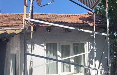 C21 LOCA'DAN HASAN BASRİ ÇANTAY'DA SATILIK MÜSTAKİL EV VE ARSASI