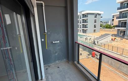 Menderes Barbaros Mahallesinde Satılık Lüks 2+1 Daire
