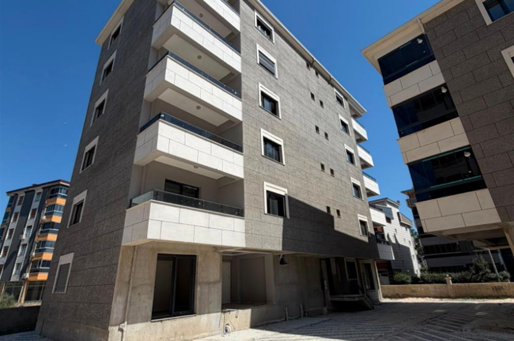 Torbalı Muratbey'de Satılık 3+1 Lüks Site İçi Daire
