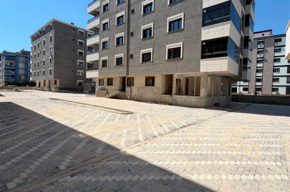 Torbalı Muratbey'de Satılık 3+1 Lüks Site İçi Daire