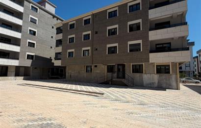 Torbalı Muratbey'de Satılık 3+1 Lüks Site İçi Daire